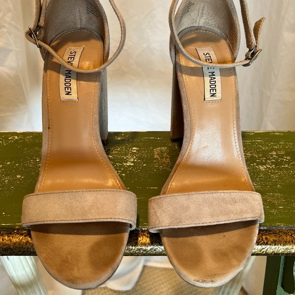 Steve Madden suede heels - Picture 4 of 9